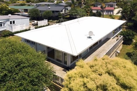 Photo of property in 20 Matipo Road, Te Atatu Peninsula, Auckland, 0610