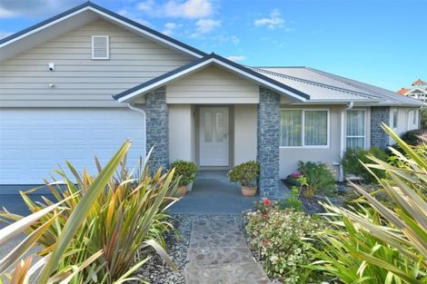 Photo of property in 2 Bella Vista Drive, Gulf Harbour, Whangaparaoa, 0930