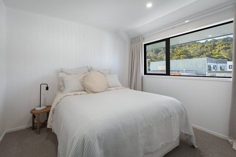 Photo of property in 10b Beach Road, Waihi Beach, 3611