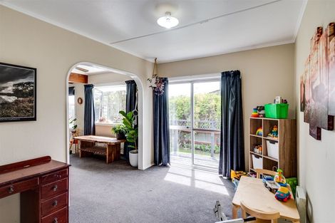 Photo of property in 10 Mclaren Crescent, Onekawa, Napier, 4110