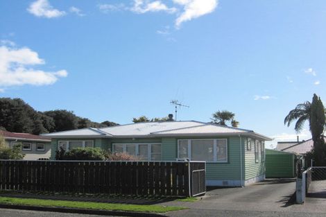Photo of property in 22 Balmoral Street, Levin, 5510