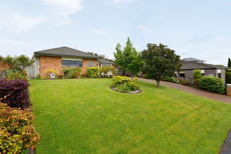 Photo of property in 11 Ben Lomond Place, Nawton, Hamilton, 3200