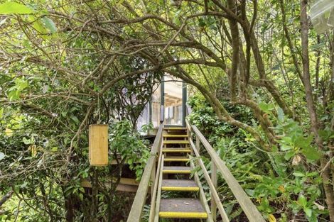 Photo of property in 91 Kawakawa Bay Coast Road, Kawakawa Bay, Papakura, 2585