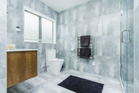 Photo of property in 6 Turutu Place, Long Bay, Auckland, 0630