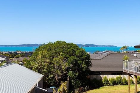 Photo of property in 4 Robinia Place, Snells Beach, 0920