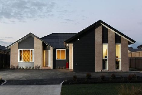 Photo of property in 16 Hapukupuku Avenue, Beachlands, Auckland, 2018