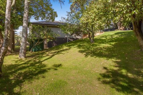 Photo of property in 12a Pendlebury Street, Green Bay, Auckland, 0604