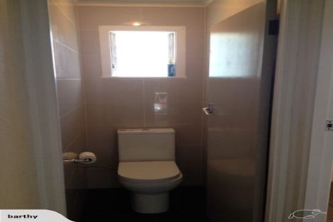 Photo of property in 2/10 Mahon Place, Papatoetoe, Auckland, 2025