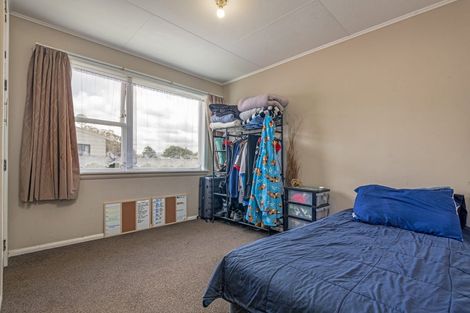Photo of property in 2 Anakiwa Street, Kelvin Grove, Palmerston North, 4414