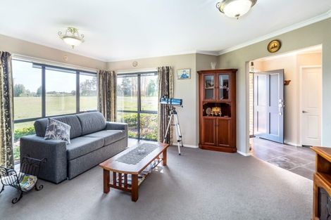Photo of property in 302 Para Road, Parkvale, Carterton, 5792