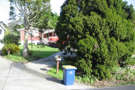 Photo of property in 671 Huia Road, Parau, Auckland, 0604