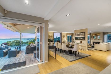 Photo of property in 2 Puriri Place, Sandspit, Warkworth, 0982