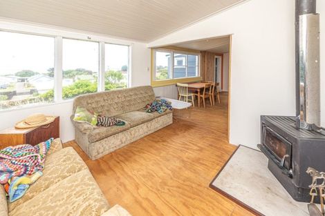 Photo of property in 157 Cornfoot Street, Castlecliff, Whanganui, 4501