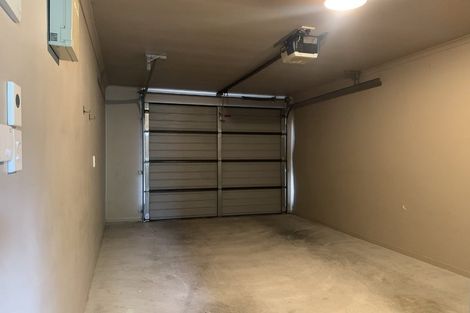 Photo of property in Waimanu Bay Village, 11/1 Piriti Drive, Te Atatu Peninsula, Auckland, 0610