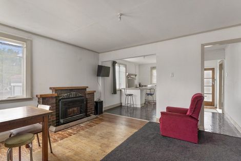 Photo of property in 122 Waikawa Road, Picton, 7220