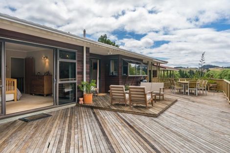 Photo of property in 243 Katherine Mansfield Drive, Whitemans Valley, Upper Hutt, 5371