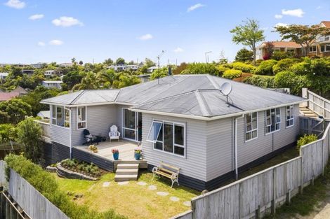 Photo of property in 9 Helen Place, Raglan, 3225