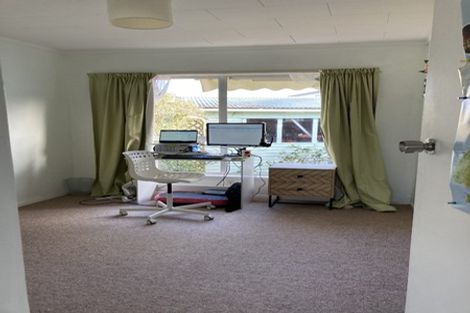Photo of property in 2/36 Blacklock Avenue, Henderson, Auckland, 0612