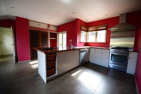 Photo of property in 65 Havelock Road, Havelock North, 4130