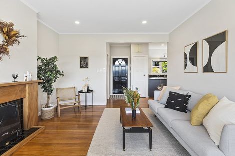 Photo of property in 59 Sidlaw Street, Strathmore Park, Wellington, 6022