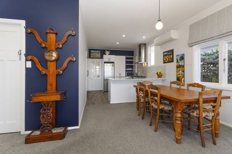 Photo of property in 7 Marine Parade, Eastbourne, Lower Hutt, 5013