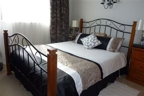 Photo of property in 1/57 Winters Road, Redwood, Christchurch, 8051