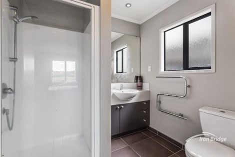 Photo of property in 9 Vicente Place, Oteha, Auckland, 0632