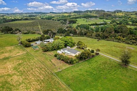 Photo of property in 867 Kahikatea Flat Road, Waitoki, Kaukapakapa, 0871