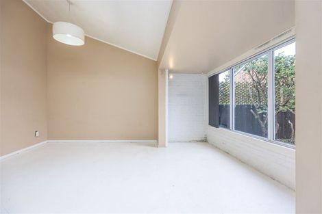 Photo of property in 4/3 Alana Place, Mount Wellington, Auckland, 1060