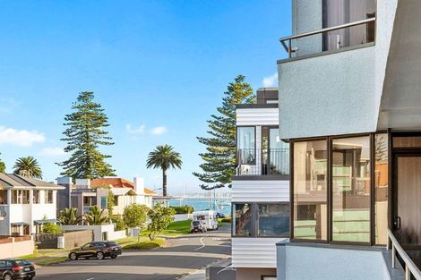 Photo of property in 40m Maunganui Road, Mount Maunganui, 3116