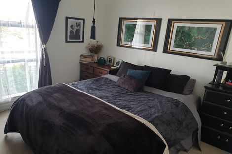 Photo of property in 25 Gaine Street, New Plymouth, 4310