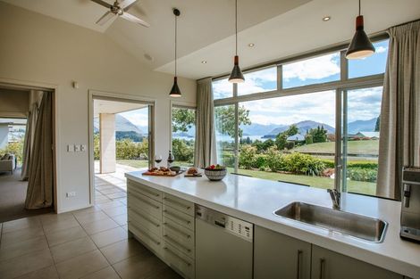 Photo of property in 19 Faulks Terrace, Wanaka, 9305
