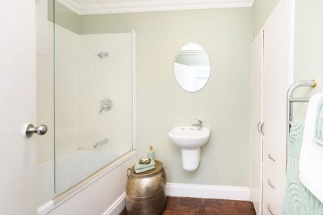 Photo of property in 53 Manson Street, Terrace End, Palmerston North, 4410