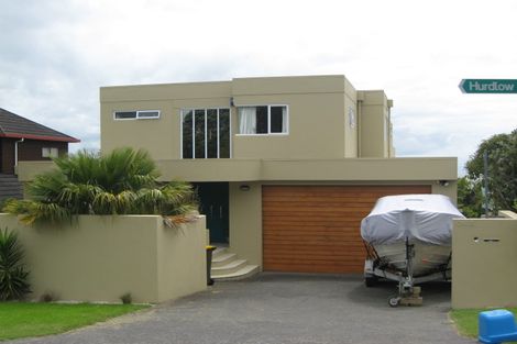 Photo of property in 1 Hurdlow Place, Manly, Whangaparaoa, 0930