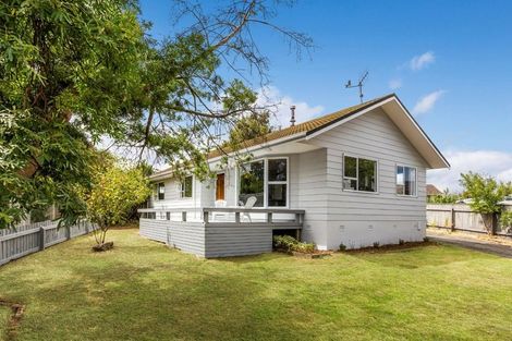Photo of property in 5 Wembley Place, Richmond Heights, Taupo, 3330