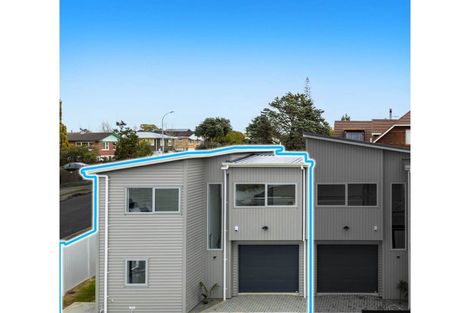 Photo of property in 40a Estuary Road, Weymouth, Auckland, 2103