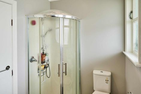 Photo of property in 15 Penguin Grove, Waitangirua, Porirua, 5024