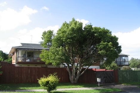Photo of property in 2/54 Luton Avenue, Sunnyhills, Auckland, 2010