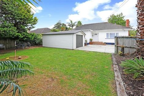 Photo of property in 19 Clevedon Road, Papakura, 2110