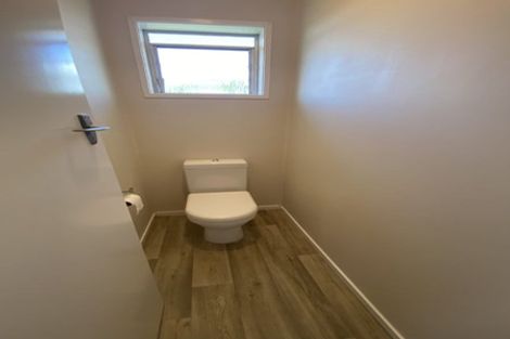 Photo of property in 13 Roberts Road, Te Atatu South, Auckland, 0610