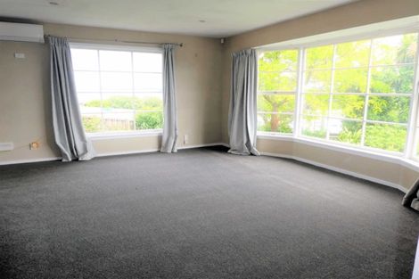 Photo of property in 35 Hackthorne Road, Cashmere, Christchurch, 8022