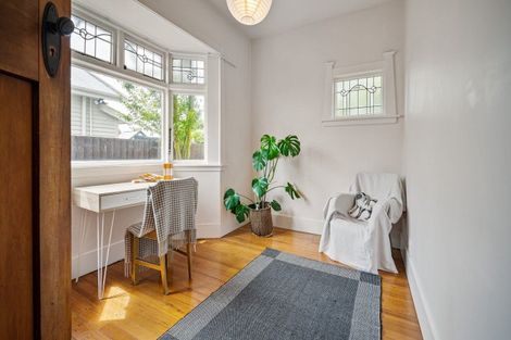 Photo of property in 132 Olliviers Road, Phillipstown, Christchurch, 8011