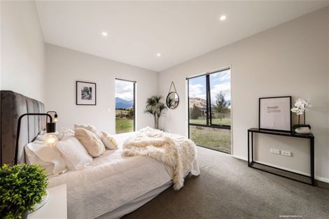 Photo of property in 4 Aberdare Court, Jacks Point, Queenstown, 9371