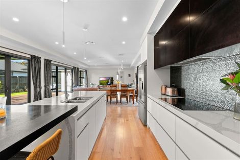 Photo of property in 10 Bronco Drive, Aidanfield, Christchurch, 8025