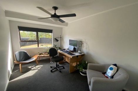 Photo of property in 75 Mazengarb Road, Paraparaumu Beach, Paraparaumu, 5032