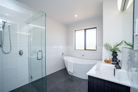 Photo of property in 7 Hartwell Drive, Kelvin Grove, Palmerston North, 4470