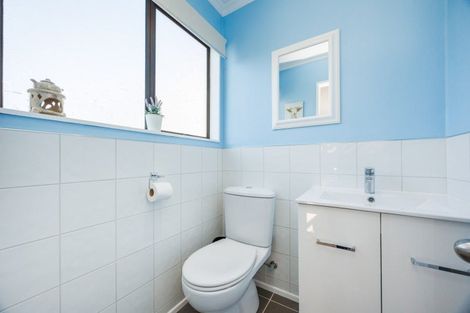 Photo of property in 32 Pirinoa Street, Feilding, 4702