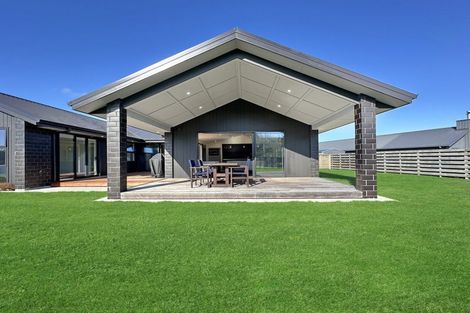 Photo of property in 46 Montgomery Crescent, Kinloch, Taupo, 3377