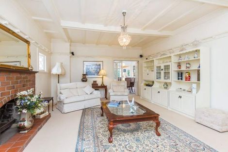 Photo of property in 1/67 Kitchener Road, Milford, Auckland, 0620