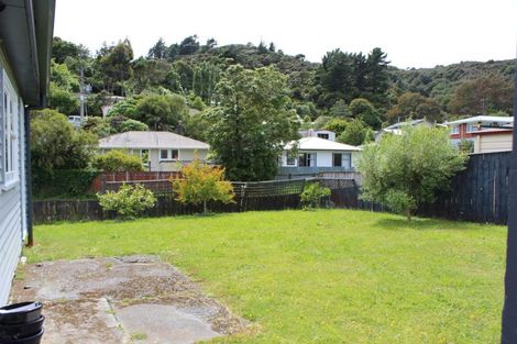 Photo of property in 63 Stokes Valley Road, Stokes Valley, Lower Hutt, 5019